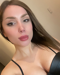 35 Year Old Bogota, Colombia Woman