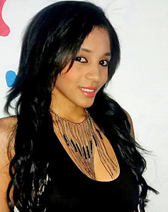 35 Year Old Medellin, Colombia Woman